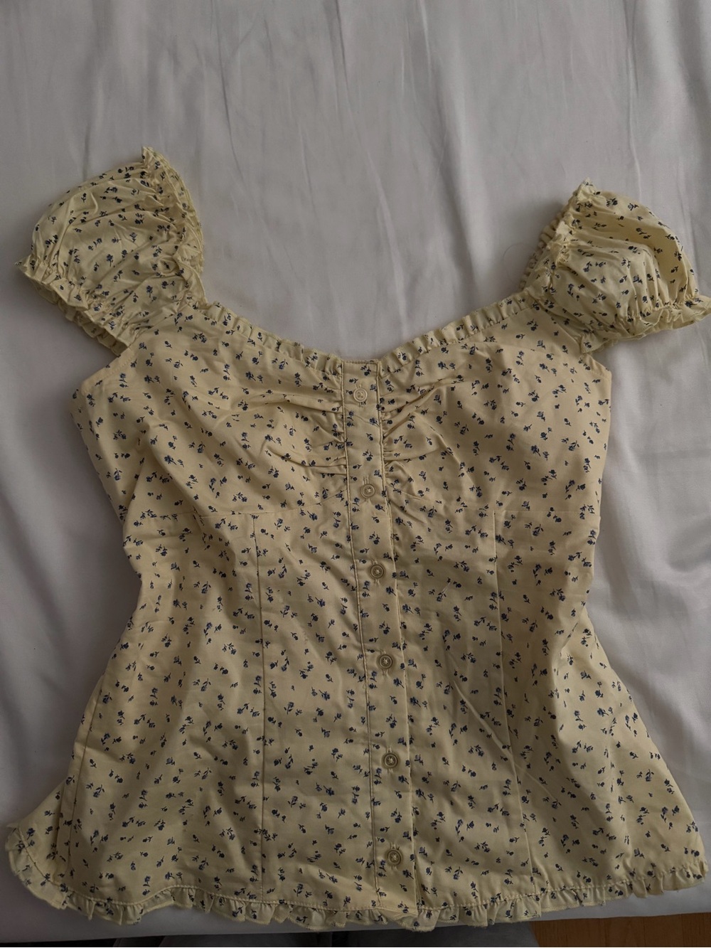 Hollister Yellow Puff-Sleeve Floral Button-Up Top